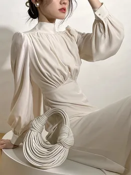 Белое темпераментное женское платье с длинными рукавами, рукав-пузырек с высоким воротом, приталенный крой, чувство дизайна, весна и осень
