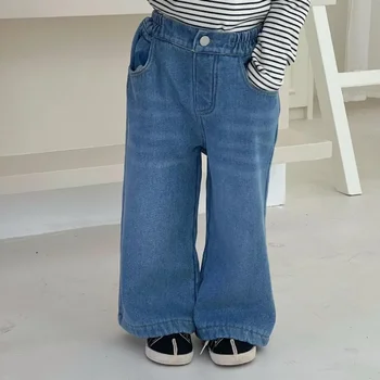 Зимние детские утепленные джинсы 2023, детские однотонные брюки с меховой подкладкой, свободные прямые джинсовые брюки для мальчиков и девочек.